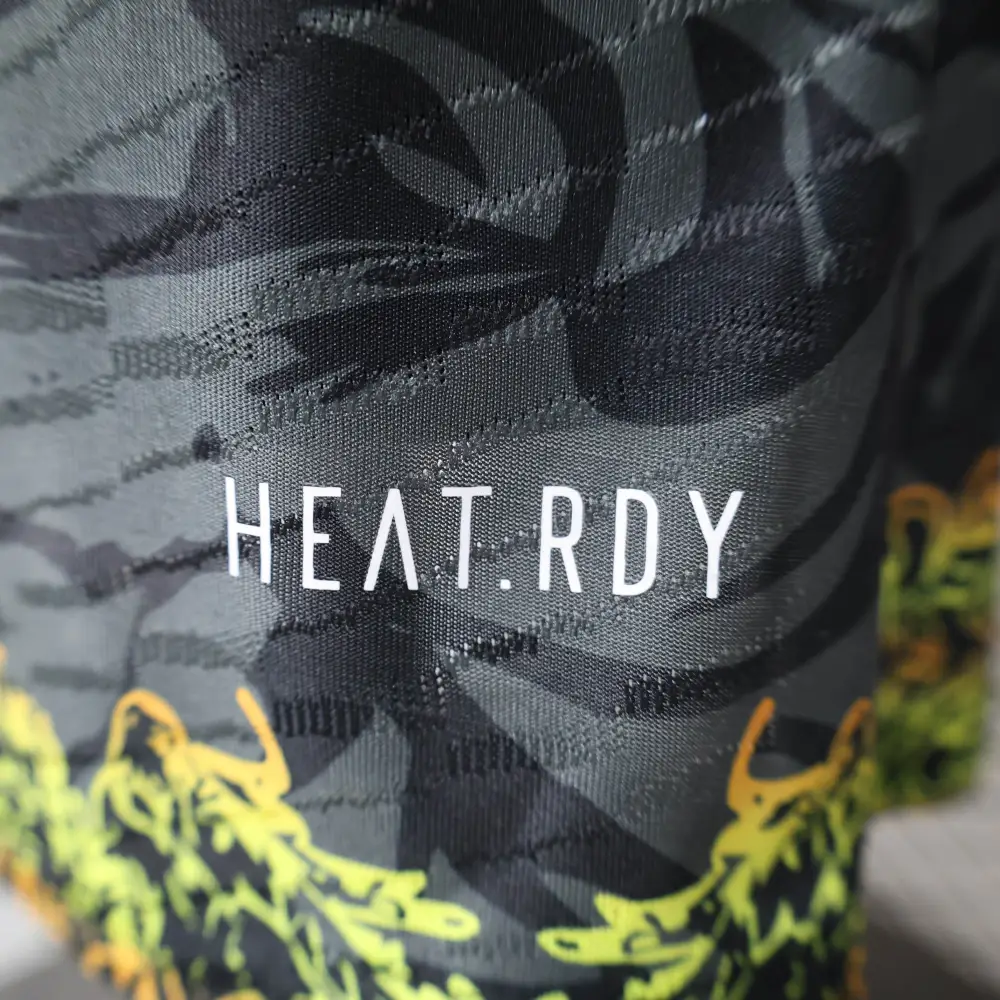 Real Madrid 24-25 Dragon Pattern Black Player Edition Jersey - 图片 6