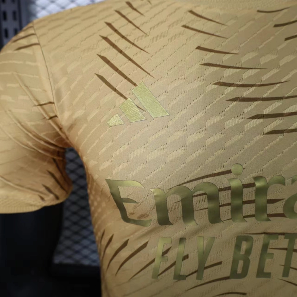 Real Madrid 23-24 Gold Special Edition Football Jersey - 图片 4